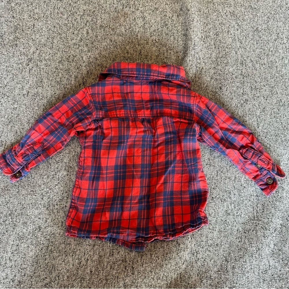 🌟3/$20🌟 Carter’s Baby Boy Plaid Button Down Shirt - Picture 3 of 3